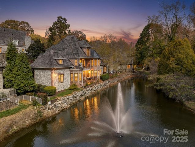 2310 La Maison Drive, Charlotte, NC 28226