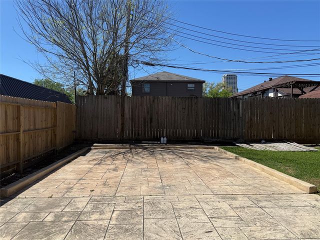 2406 Huldy Street, Houston, TX 77019