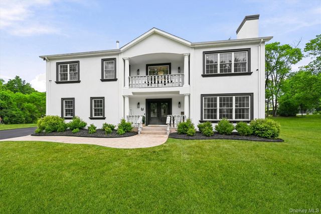 8 Darmstadter Road, Bloomingburg, NY 12721