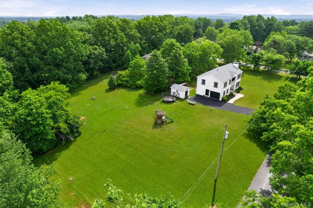 8 Darmstadter Road, Bloomingburg, NY 12721