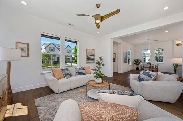 3017 Bedford Falls Way, Sacramento, CA 95818