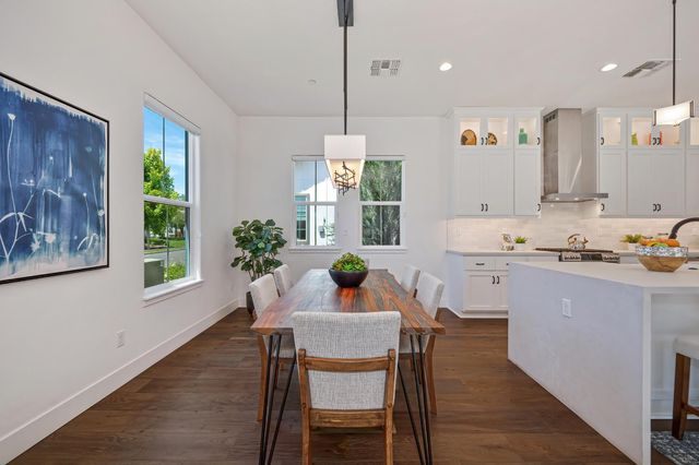 3017 Bedford Falls Way, Sacramento, CA 95818