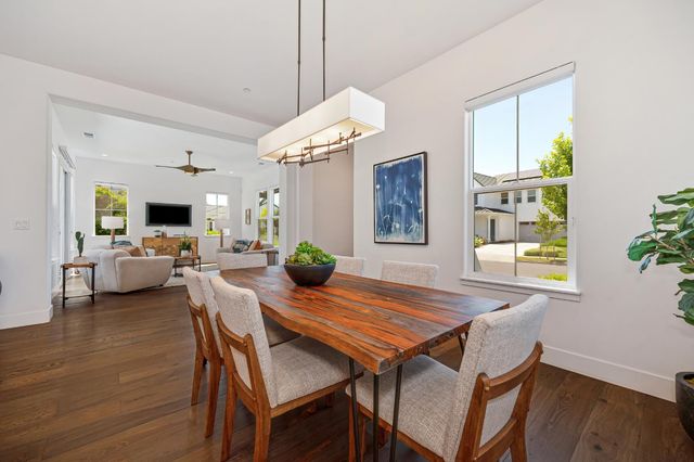 3017 Bedford Falls Way, Sacramento, CA 95818