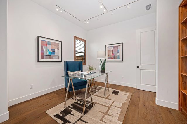 3017 Bedford Falls Way, Sacramento, CA 95818
