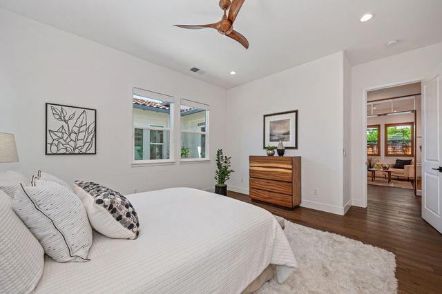 3017 Bedford Falls Way, Sacramento, CA 95818