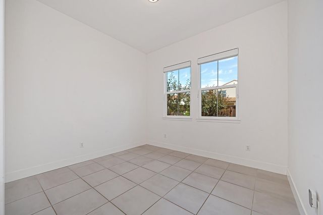 3017 Bedford Falls Way, Sacramento, CA 95818