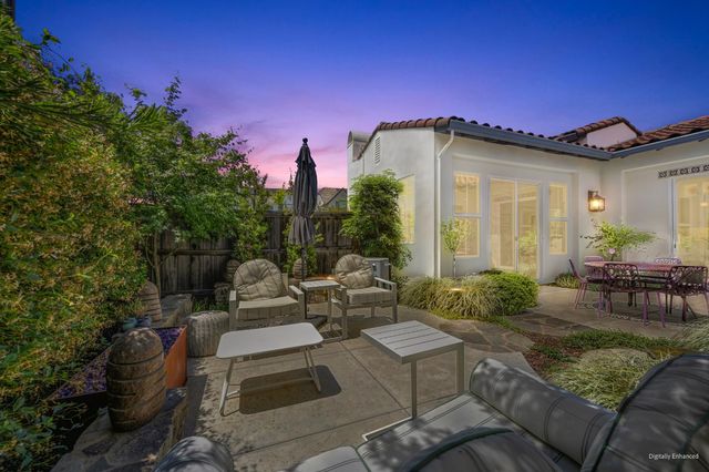 3017 Bedford Falls Way, Sacramento, CA 95818
