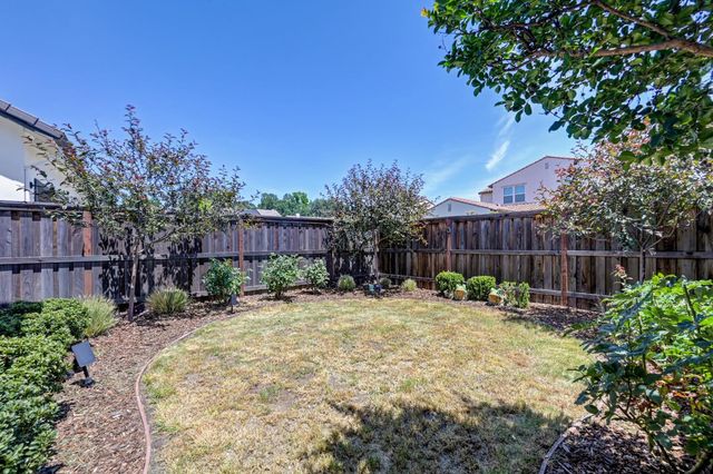 3017 Bedford Falls Way, Sacramento, CA 95818