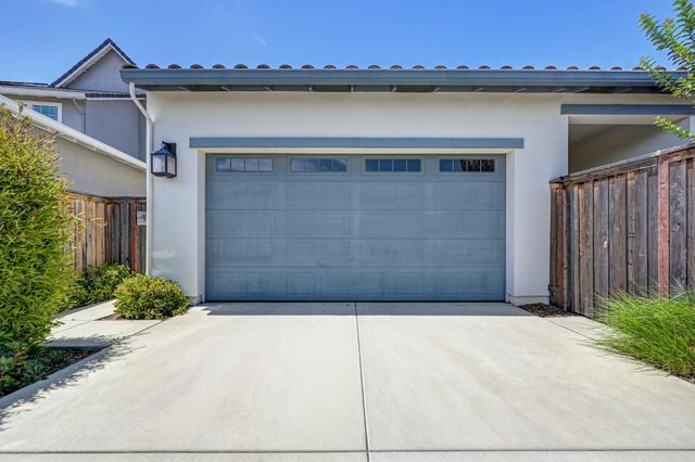 3017 Bedford Falls Way, Sacramento, CA 95818