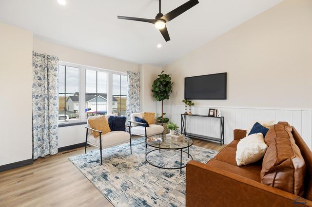 3009 FRAN WAY, Rapid City, SD 57703