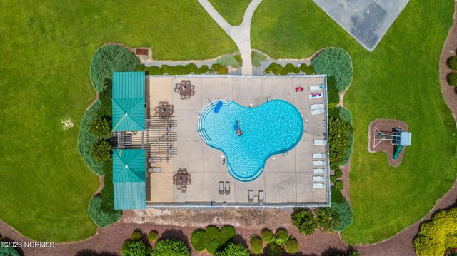 21 Meadow Lane, Arapahoe, NC 28510