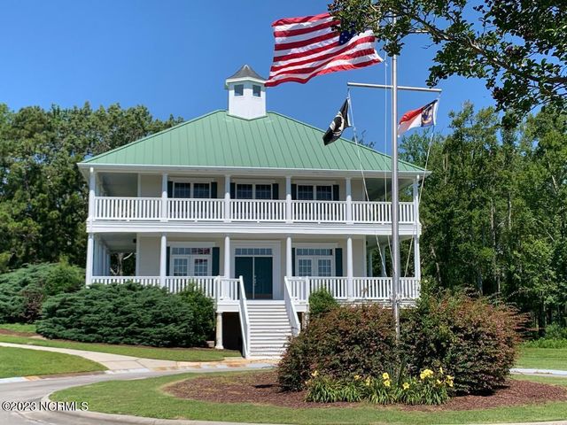 21 Meadow Lane, Arapahoe, NC 28510