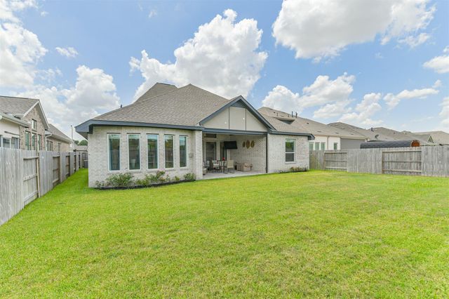 12518 Blossom Drive, Tomball, TX 77375