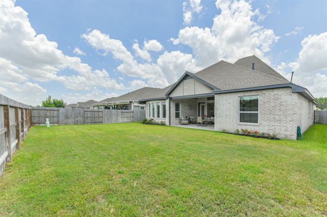 12518 Blossom Drive, Tomball, TX 77375