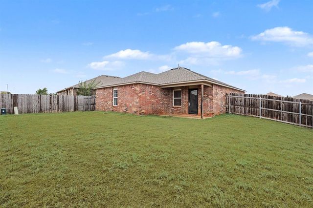 9638 High Noon Road, Yukon, OK 73099