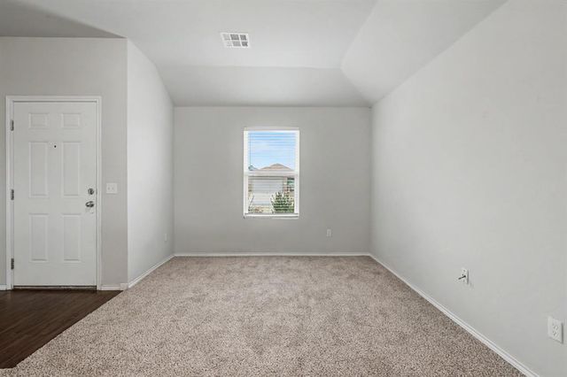 9638 High Noon Road, Yukon, OK 73099