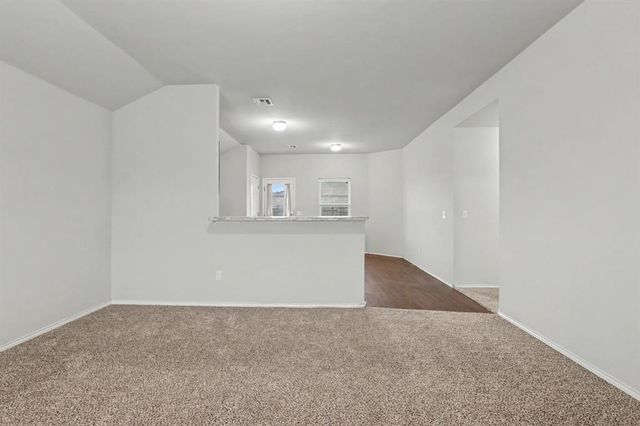 9638 High Noon Road, Yukon, OK 73099