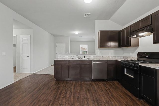 9638 High Noon Road, Yukon, OK 73099