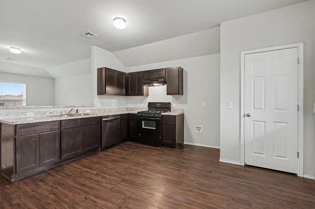 9638 High Noon Road, Yukon, OK 73099