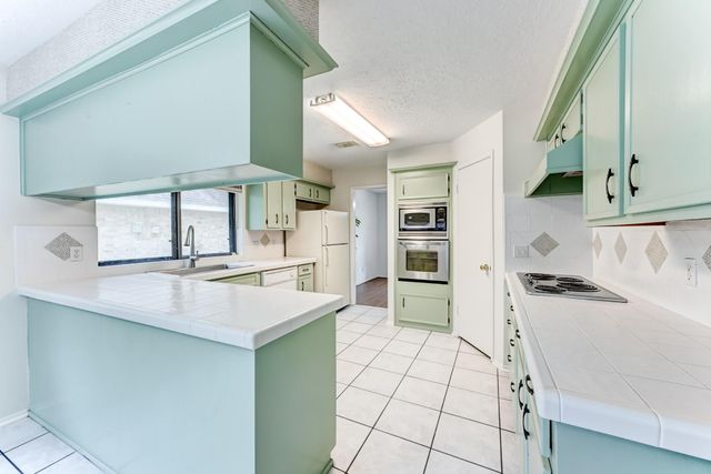 3631 Rolling Terrace Drive, Spring, TX 77388