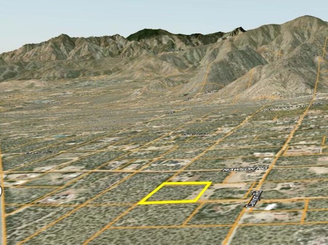 135 Bardell Road, Morongo Valley, CA 92256