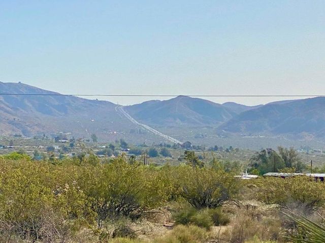 135 Bardell Road, Morongo Valley, CA 92256
