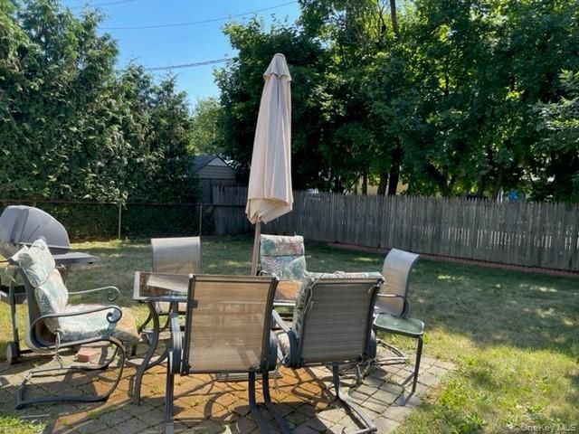 8 Rochelle Court, Stony Point, NY 10980