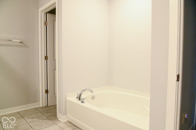 6008 Phillips Drive, Brownsburg, IN 46112