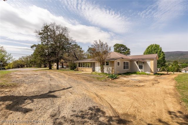211 Coggins, Poteau, OK 74953