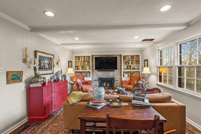 8 Bugle Court, Little Rock, AR 72227