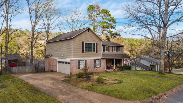 8 Bugle Court, Little Rock, AR 72227
