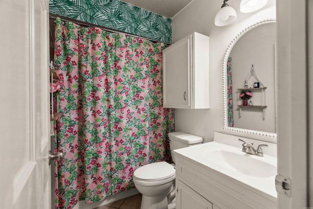 8 Bugle Court, Little Rock, AR 72227