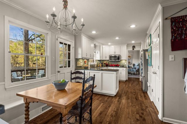 8 Bugle Court, Little Rock, AR 72227