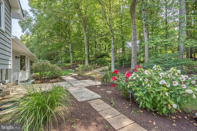 2615 E MEREDITH DR, Vienna, VA 22181