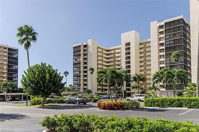 17 BLUEBILL AVE 1102, Naples, FL 34108