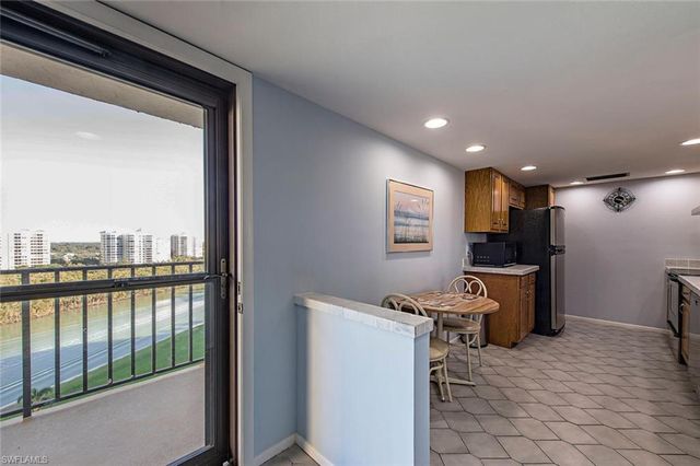 17 BLUEBILL AVE 1102, Naples, FL 34108