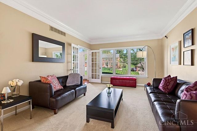 9235 Applecrest Court, Symmes Twp, OH 45242