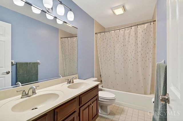 9235 Applecrest Court, Symmes Twp, OH 45242