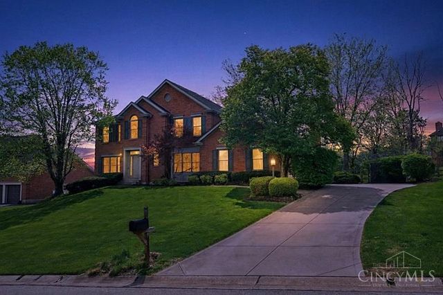 9235 Applecrest Court, Symmes Twp, OH 45242
