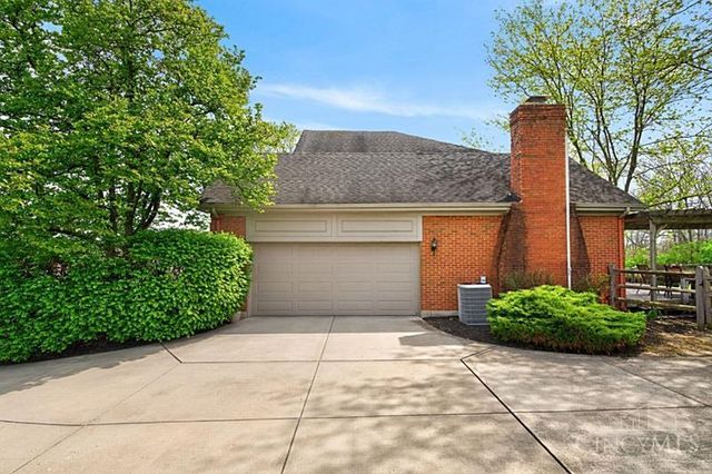 9235 Applecrest Court, Symmes Twp, OH 45242