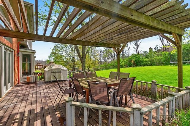 9235 Applecrest Court, Symmes Twp, OH 45242