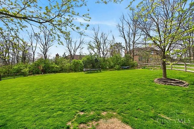 9235 Applecrest Court, Symmes Twp, OH 45242