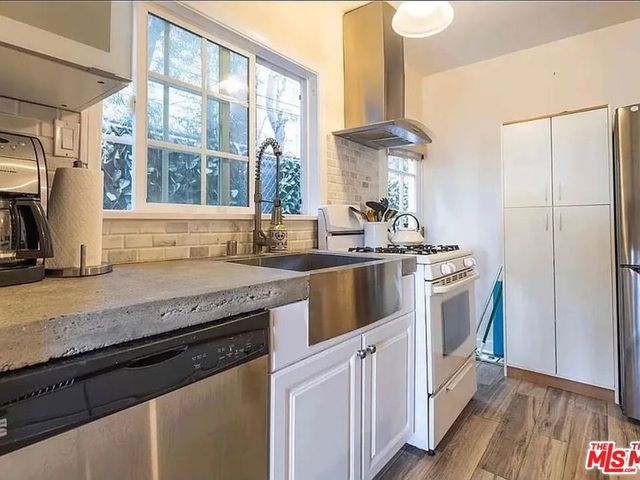 11325 Mississippi Avenue A, West Los Angeles, CA 90025