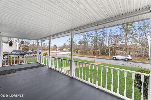 364 Railroad Avenue, Bayville, NJ 08721