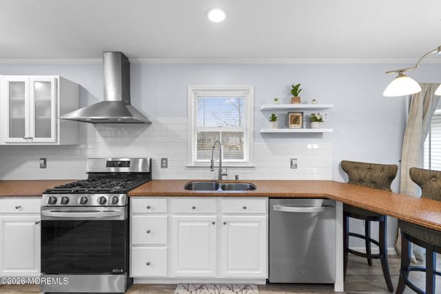 364 Railroad Avenue, Bayville, NJ 08721