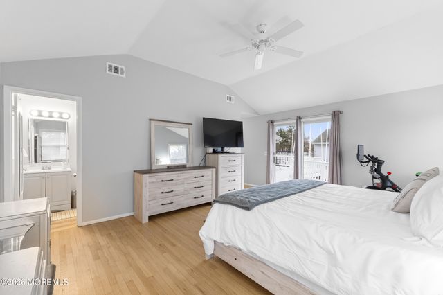 364 Railroad Avenue, Bayville, NJ 08721