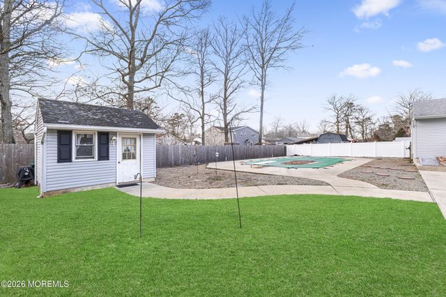 364 Railroad Avenue, Bayville, NJ 08721