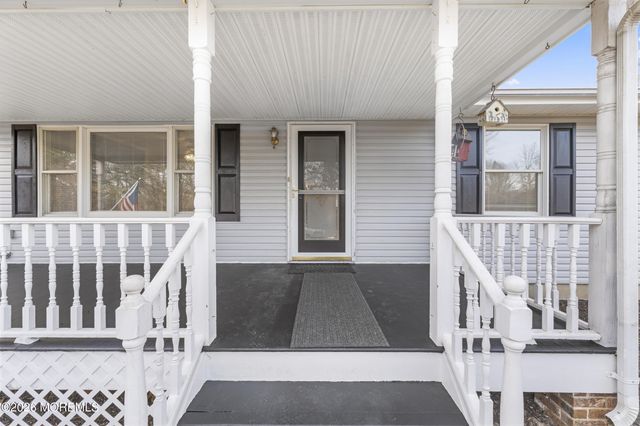 364 Railroad Avenue, Bayville, NJ 08721