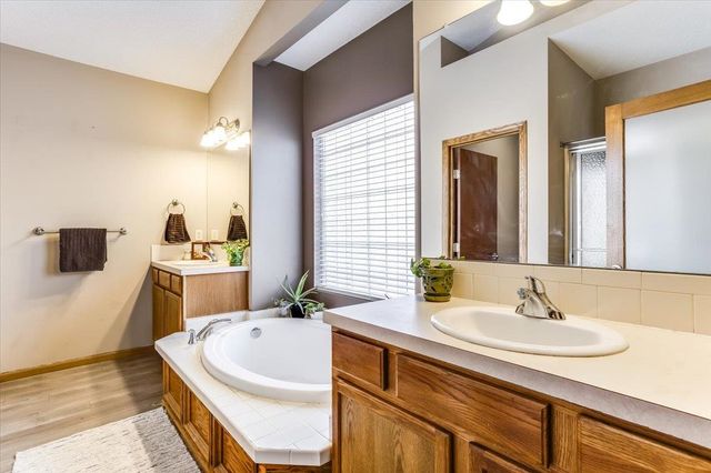 10405 W Greenfield St, Wichita, KS 67215