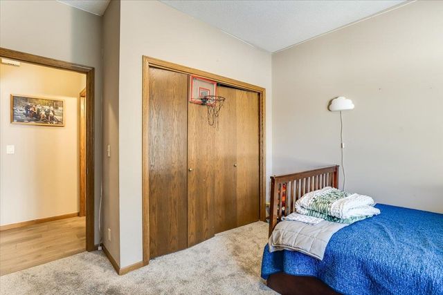 10405 W Greenfield St, Wichita, KS 67215